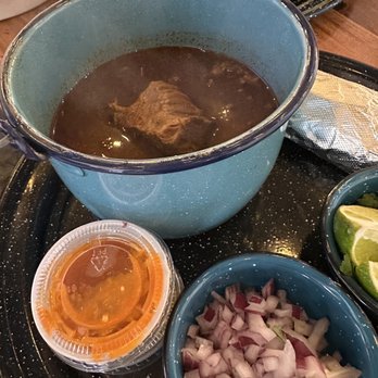 Mati’s Kitchen - Birria plate/ Instagram @JUDEETHEFOODEE - Food Trucks Near Me Mati’s Kitchen - Birria plate/ Instagram @JUDEETHEFOODEE - Food Trucks Near Me