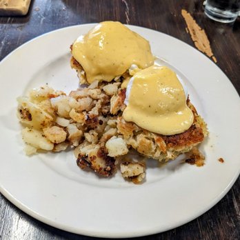 Light House Bistro - Crab cake eggs Benedict with fried green tomatoes--so flavorful! - American Near Me - Annapolis, Maryland Light House Bistro - Crab cake eggs Benedict with fried green tomatoes--so flavorful! - American Near Me - Annapolis, Maryland