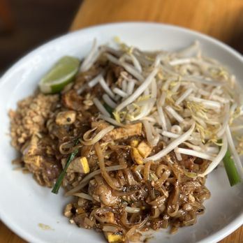 Immm Rice and Beyond - Thai Near Me - Chicago, Illinois Immm Rice and Beyond - Thai Near Me - Chicago, Illinois