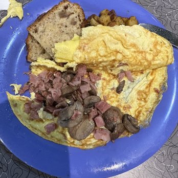 The Friendly Toast - Deconstructed omelette - Breakfast & Brunch Near Me - Dedham, Massachusetts The Friendly Toast - Deconstructed omelette - Breakfast & Brunch Near Me - Dedham, Massachusetts