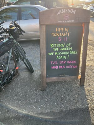 Missouri Lounge & Cafe by null