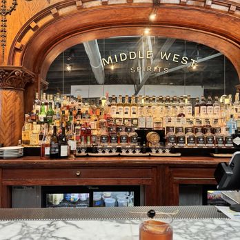 Middle West Spirits - Manhattan to start the evening - Beer, Wine & Spirits Near Me - Columbus, Ohio