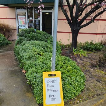 Dino's Pizza Kitchen - More signage to get to the kitchen - 3/2023 - Pizza Near Me - Livermore, California