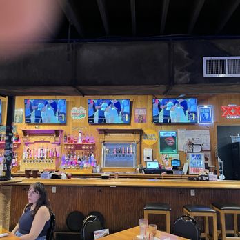 River Shack Tavern Gretna - Bar area - New American Near Me - Gretna, Louisiana