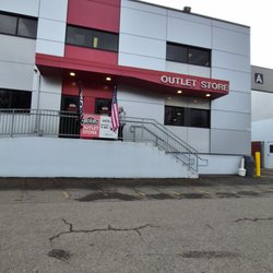 Reser's Outlet Store