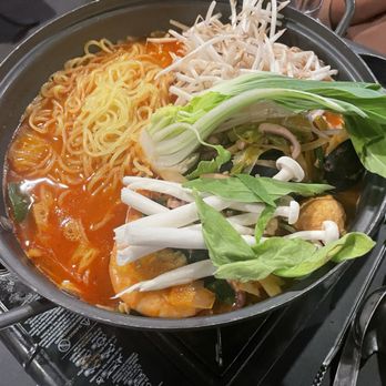 Misoolkwan OC - Mala Tang with Noodle - Korean Near Me - Buena Park, California