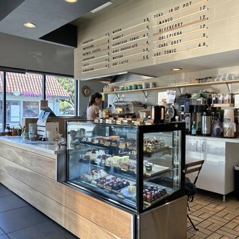 Lele Cake - Coffee & Tea Near Me - Los Gatos, California