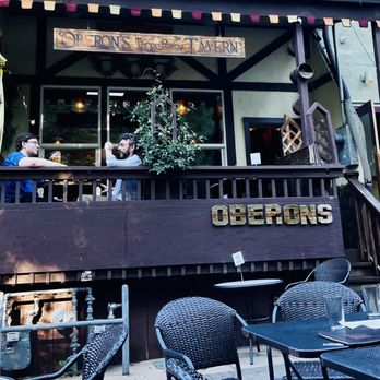 Oberon's Restaurant and Bar - Outdoor seating - Music Venues Near Me - Ashland, Oregon Oberon's Restaurant and Bar - Outdoor seating - Music Venues Near Me - Ashland, Oregon