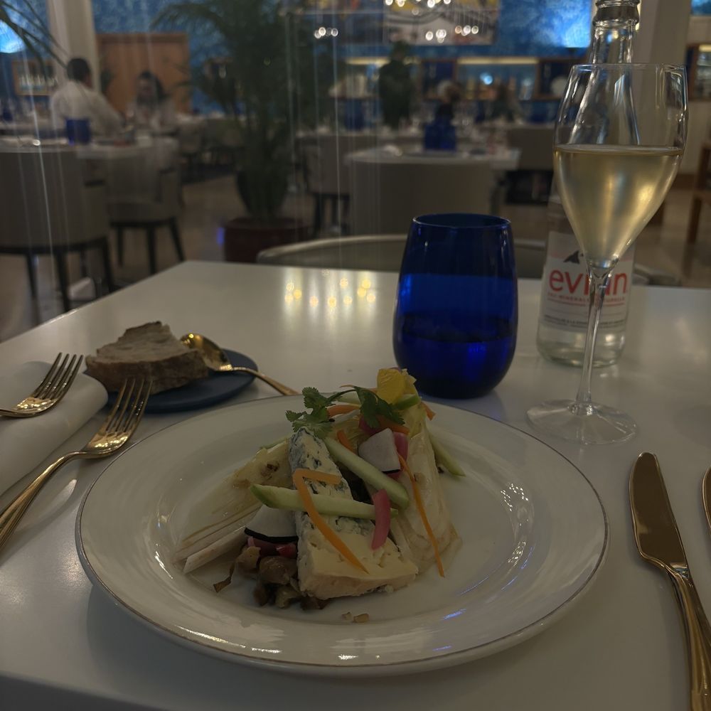 Champagne Pommery - Endive salad as an appetizer (entree) - Wineries Near Me - Reims, 51