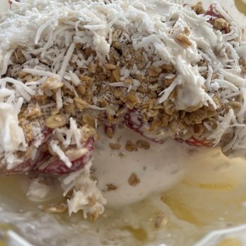 Fruit Me - Fresas con crema - Food Stands Near Me - Harbor City, California
