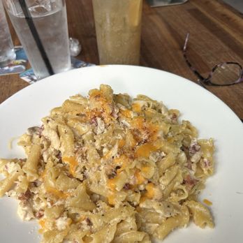 Yard House - Adult Mac & Cheese - New American Near Me - Meridian, Idaho