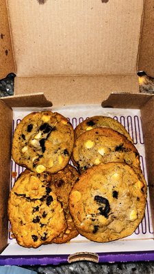 Insomnia Cookies by null