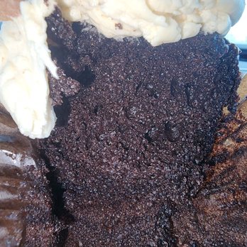 Smallcakes - So moist! This is so good. - Cupcakes Near Me - Madison, Mississippi