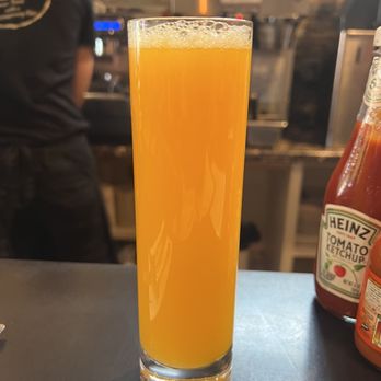 Bella's Cafe - Freshly squeezed orange juice - Breakfast & Brunch Near Me - New Haven, Connecticut