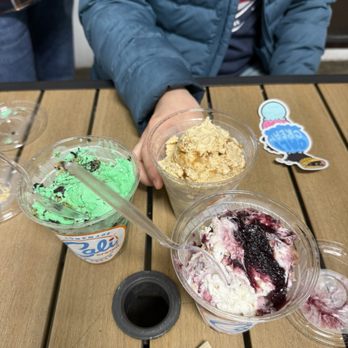Cali Cream Homemade Ice Cream - Gingerbread Man, blueberry crumble, Christmas cookie, - Ice Cream & Frozen Yogurt Near Me - Encinitas, California