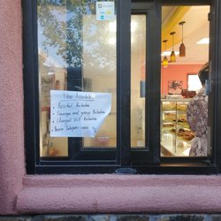 Pats Donut - Ordering window