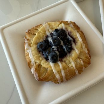 Creme De La Crumb - Wild Blueberry Danish - Coffee & Tea Near Me - Edmond, Oklahoma