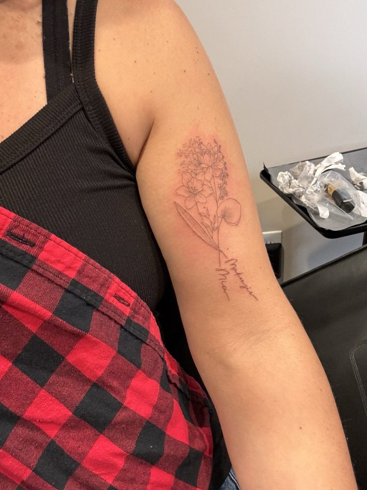 BR Brows and Beauty Logo