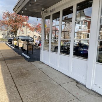 Living Room Coffee & Kitchen - Coffee & Tea Near Me - Maplewood, Missouri