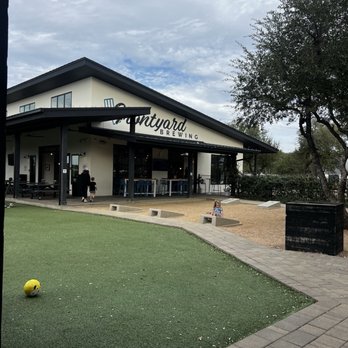 Frontyard Brewing - Breweries Near Me - Spicewood, Texas