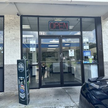 Atlanta’s Best Laundry - Laundromat Near Me - Tucker, Georgia Atlanta’s Best Laundry - Laundromat Near Me - Tucker, Georgia