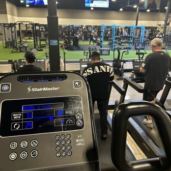 EōS Fitness - Gyms Near Me - Houston, Texas EōS Fitness - Gyms Near Me - Houston, Texas