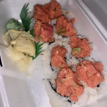 Fujiya Japanese Restaurant - Spicy Tuna Maki $12.95 - Sushi Bars Near Me - Tacoma, Washington Fujiya Japanese Restaurant - Spicy Tuna Maki $12.95 - Sushi Bars Near Me - Tacoma, Washington