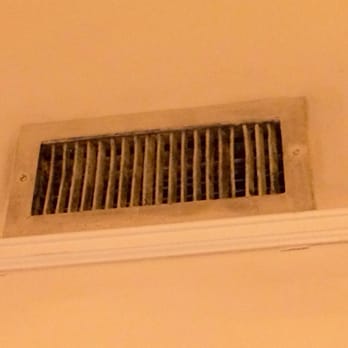 Fairmount Hotel - Dirty, moldy air vent right over bed - Hotels Near Me - San Antonio, Texas Fairmount Hotel - Dirty, moldy air vent right over bed - Hotels Near Me - San Antonio, Texas