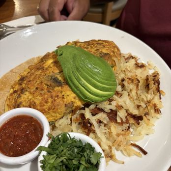 Wildberry Pancakes and Cafe - Espanola Omelette - Breakfast & Brunch Near Me - Chicago, Illinois