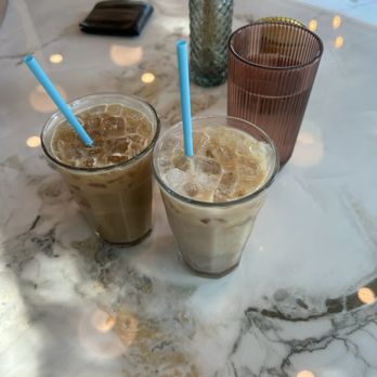 Flora And Fauna - chai and latte - Breakfast & Brunch Near Me - Savannah, Georgia Flora And Fauna - chai and latte - Breakfast & Brunch Near Me - Savannah, Georgia