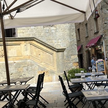 Ristorante Etruria - Outside - Italian Near Me - Volterra, PI Ristorante Etruria - Outside - Italian Near Me - Volterra, PI