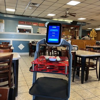 Pho Dai Loi 2 - Robot waiter - Vietnamese Near Me - Atlanta, Georgia Pho Dai Loi 2 - Robot waiter - Vietnamese Near Me - Atlanta, Georgia