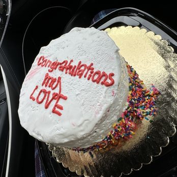 Cold Stone Creamery - a cake with a message on it - Ice Cream & Frozen Yogurt Near Me - Escondido, California