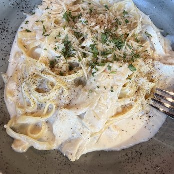 Strizzi's Restaurant - Chicken Fettuccine Alfredo - Italian Near Me - Livermore, California Strizzi's Restaurant - Chicken Fettuccine Alfredo - Italian Near Me - Livermore, California