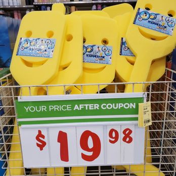 H-E-B - Pool Float - Grocery Near Me - The Woodlands, Texas