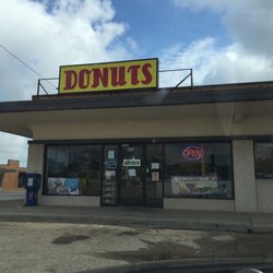 Honey Bee Donuts - Store front right off of 29th