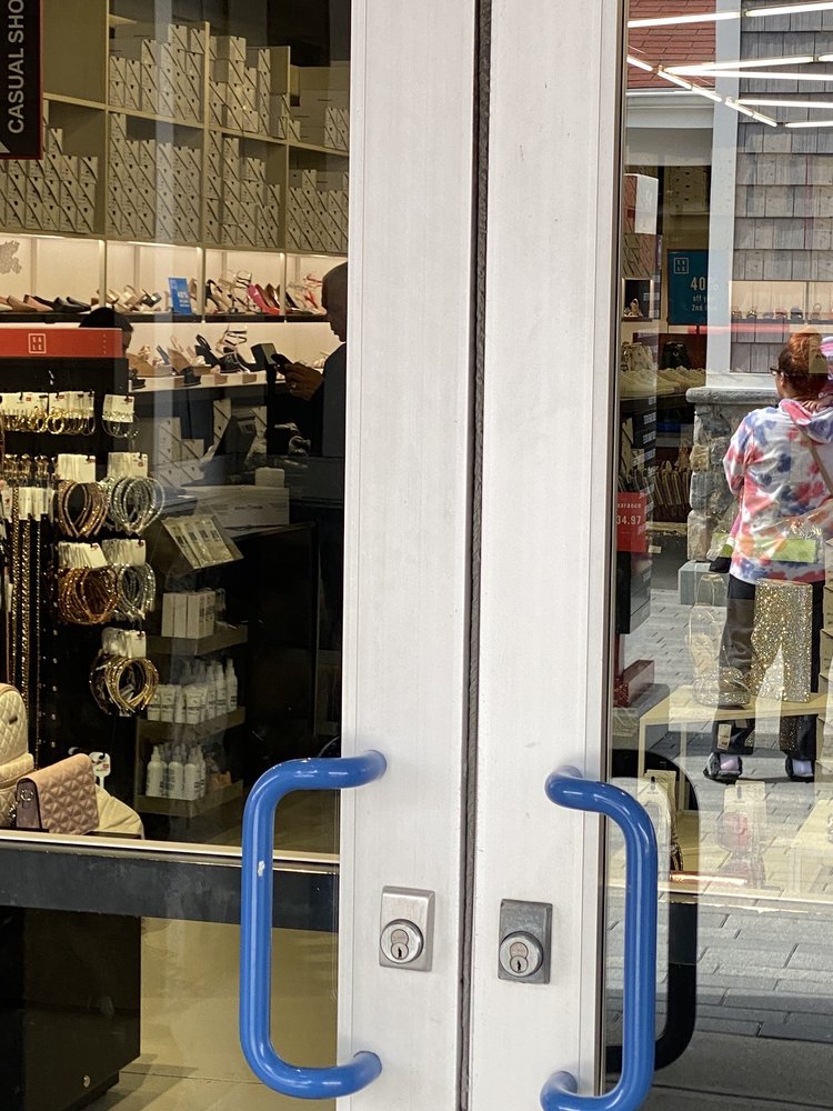 ALDO OUTLET Updated September 2024 35 Photos 1 Premium Outlets