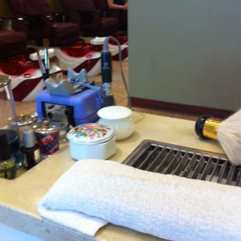 Fantasy Nail Lounge - Nail Salons Near Me - Vancouver, British Columbia
