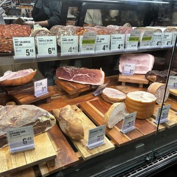Fresh St Market - Deli counter - Grocery Near Me - North Vancouver, British Columbia