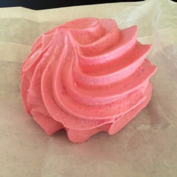 La Bonne Bouchee - Raspberry meringue - Bakeries Near Me - Saint Louis, Missouri La Bonne Bouchee - Raspberry meringue - Bakeries Near Me - Saint Louis, Missouri