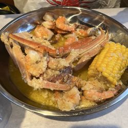 2 Clst Snow Crab Legs with shrimp