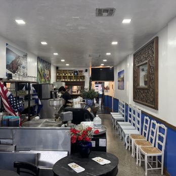 Mini Pita Mediterranean Restaurant - Facing the middle of the restaurant - Mediterranean Near Me - Pompano Beach, Florida