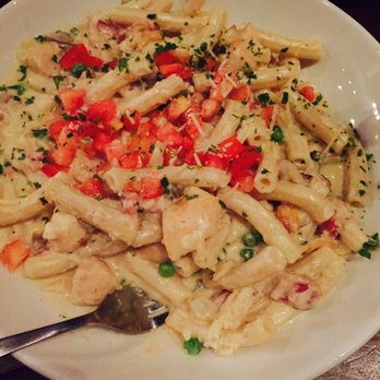Maggie McFly's - Garlic chicken pasta I think - New American Near Me - Glastonbury, Connecticut Maggie McFly's - Garlic chicken pasta I think - New American Near Me - Glastonbury, Connecticut