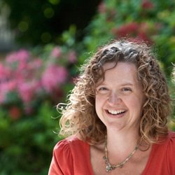 Anna Lunaria, Licensed Acupuncture & Medical Massage