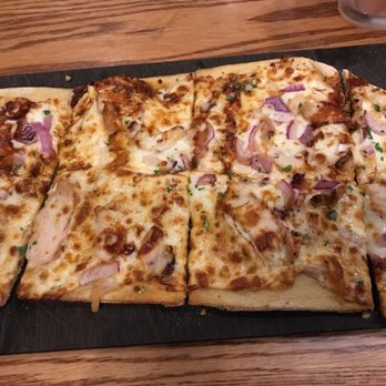 Uno Pizzeria & Grill - BBQ Chicken Flatbread - Pizza Near Me - Oaks, Pennsylvania Uno Pizzeria & Grill - BBQ Chicken Flatbread - Pizza Near Me - Oaks, Pennsylvania