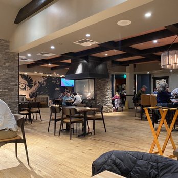 Jackalope's Bar and Grill - Internal area (following the social distance) - American Near Me - Fish Camp, California