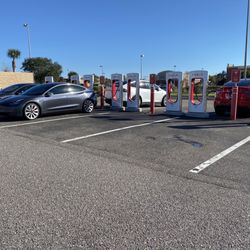 Tesla Super charger - Tesla charging station