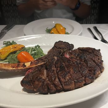 Arroyo Chop House - Steakhouses Near Me - Pasadena, California Arroyo Chop House - Steakhouses Near Me - Pasadena, California