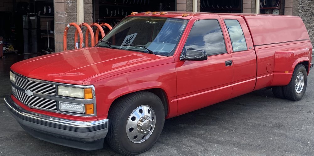 Sierra 2 Truck & Auto Logo