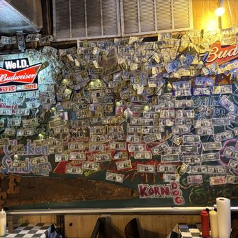 Coyote Bluff Cafe - Burgers Near Me - Amarillo, Texas